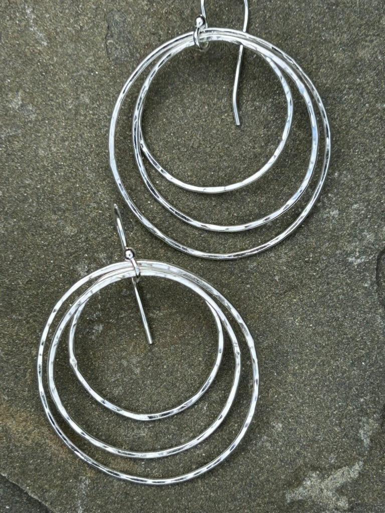 Wire Black Hole - Large