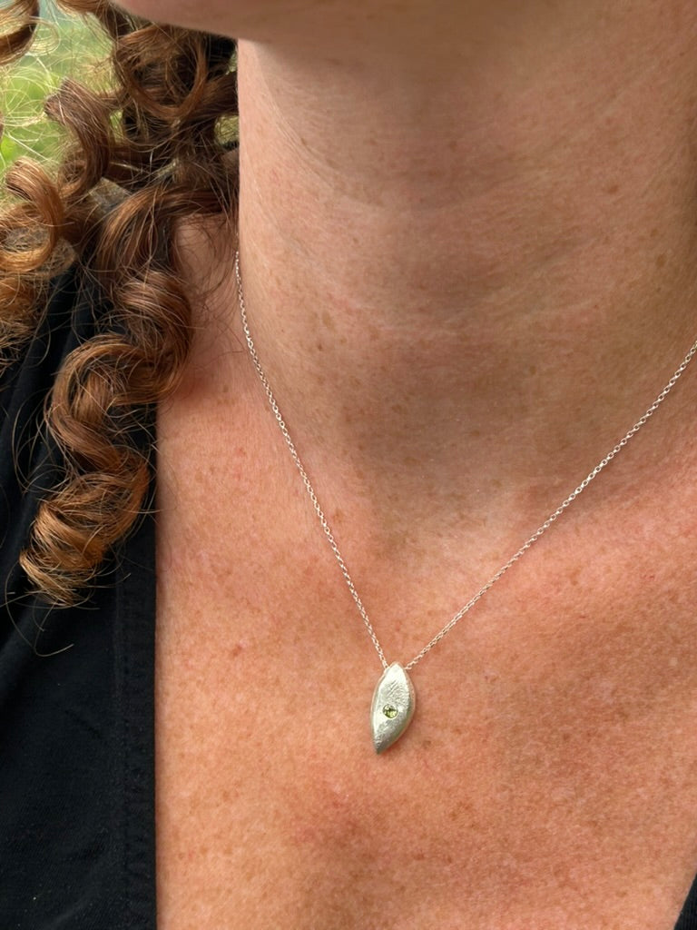 Pod Necklace