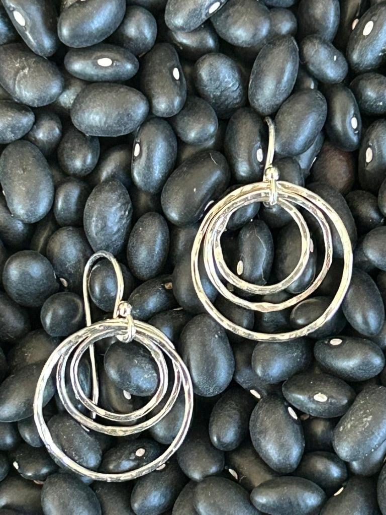 Wire Black Hole