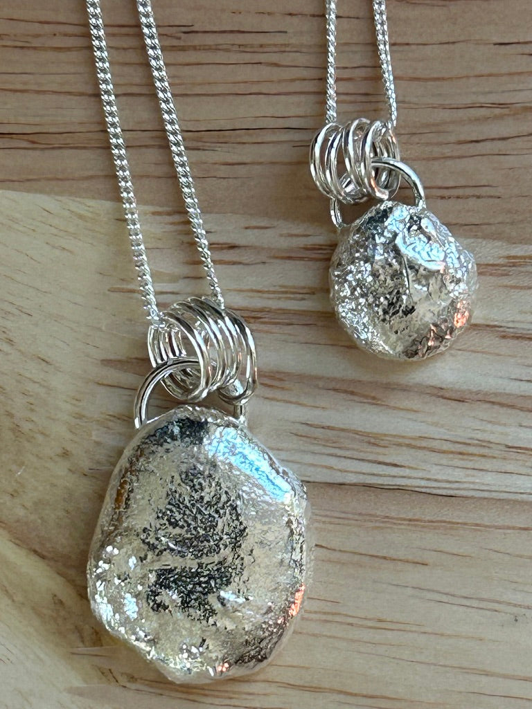 Pebble Necklace