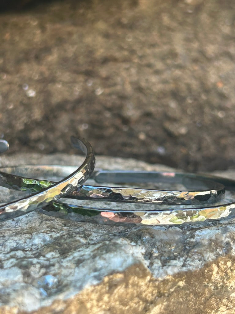 Hammered Bracelet Bright Silver