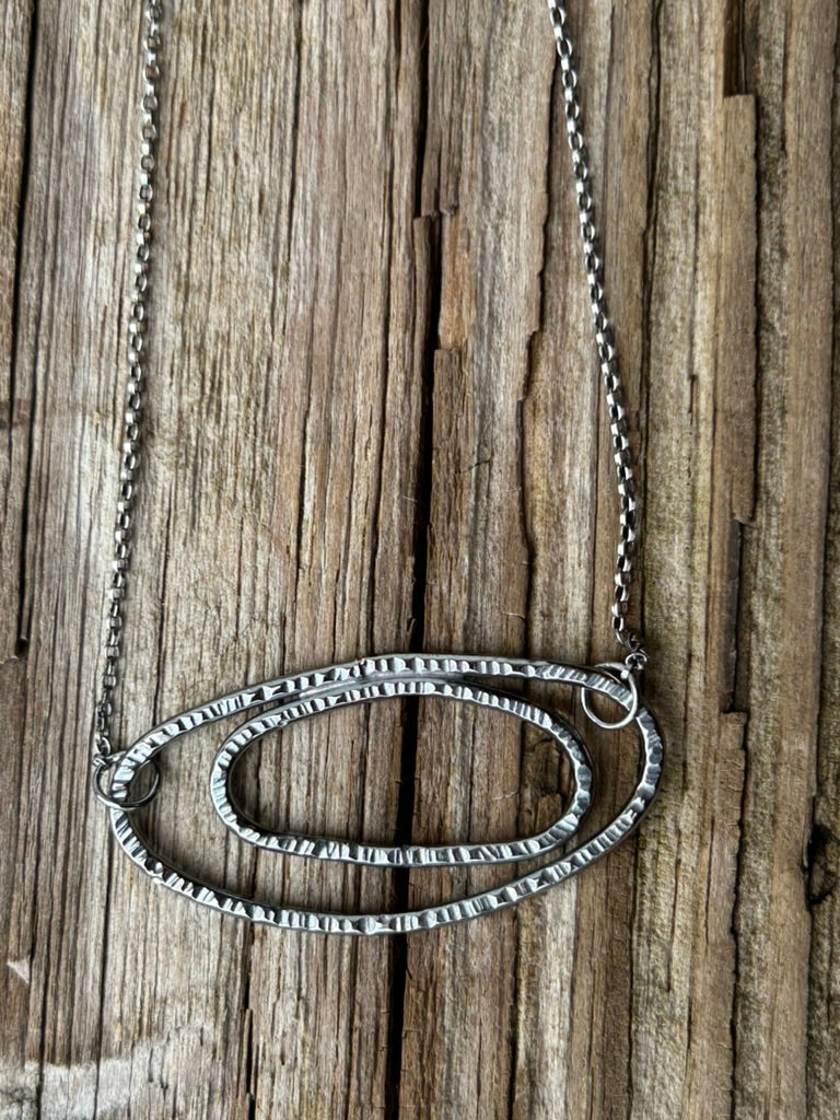 Irregular Rings Necklace