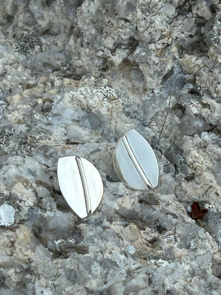 Leaves Studs